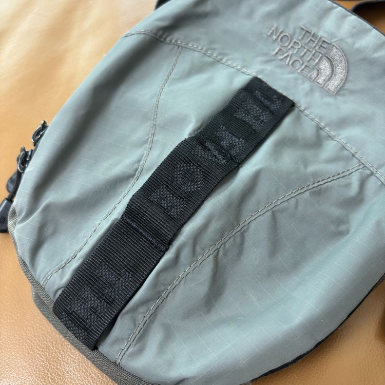 나나미카 노스페이스 퍼플라벨 샤코슈 크로스백 가방 그레이 이미지