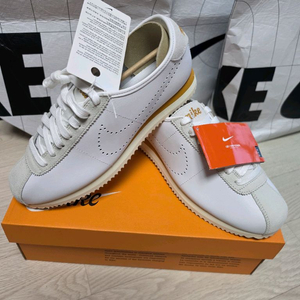 나이키 코르테즈 리미티드 올가죽 270 이미지