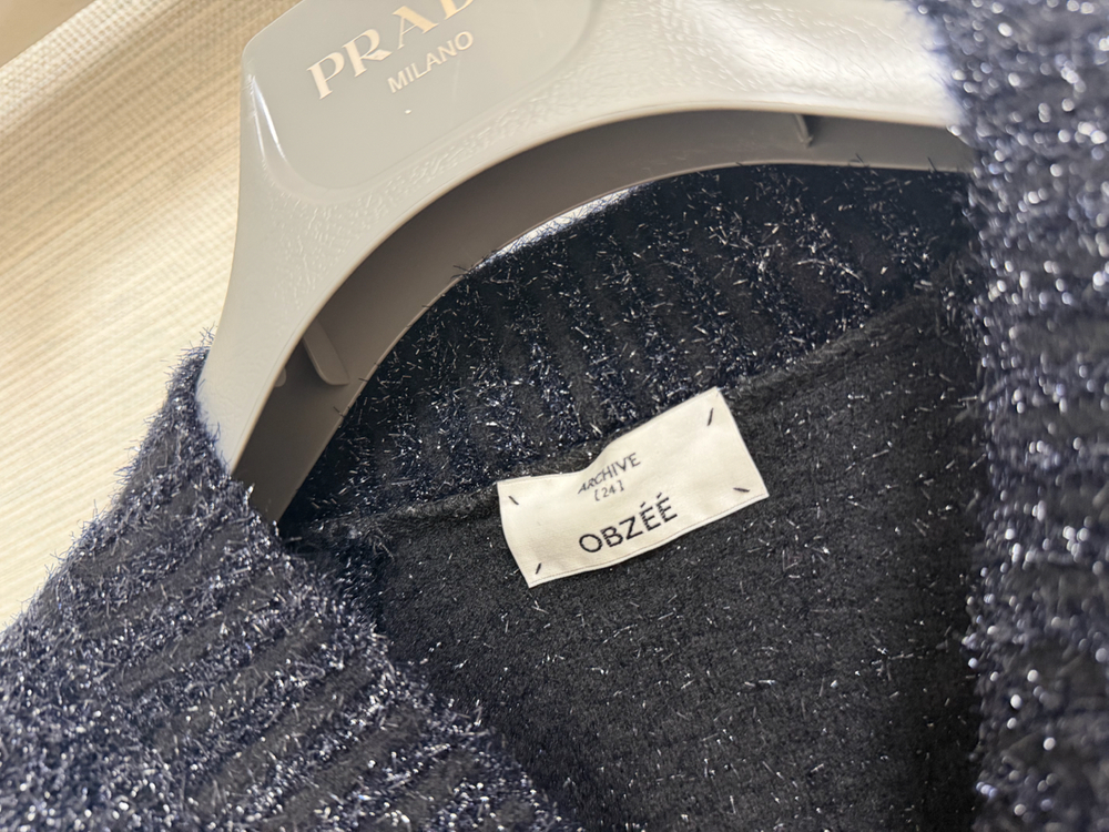 오브제 펄 니트 95 사이즈 딥네이비 색상--2