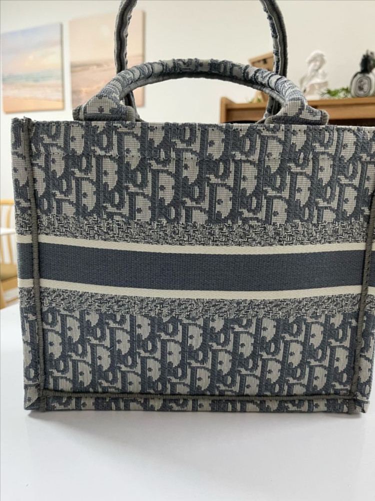 디올 북토트 새제품 토트백 이미지