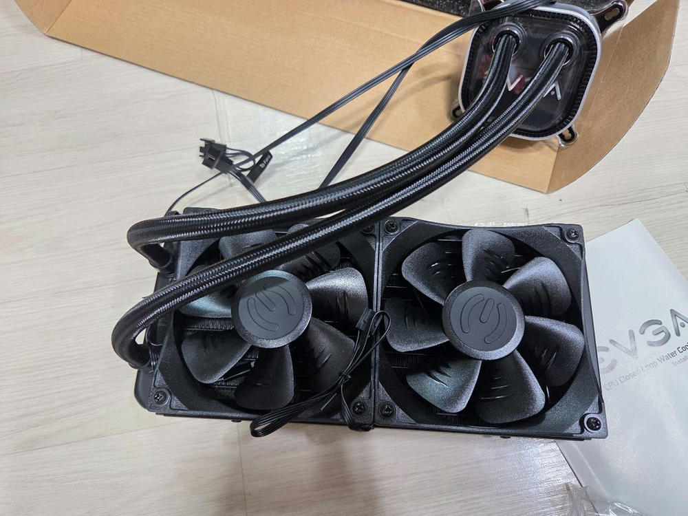 EVGA CLC 240MM CPU liquid cooler, 수냉 쿨러 이미지