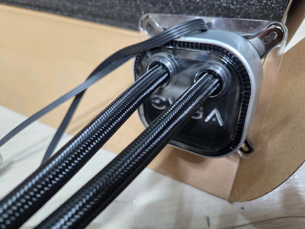 EVGA CLC 240MM CPU liquid cooler, 수냉 쿨러 이미지