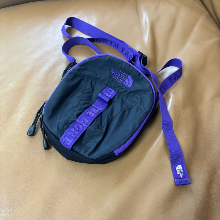 나나미카 노스페이스 퍼플라벨 샤코슈 크로스백 가방 퍼플 블랙 이미지