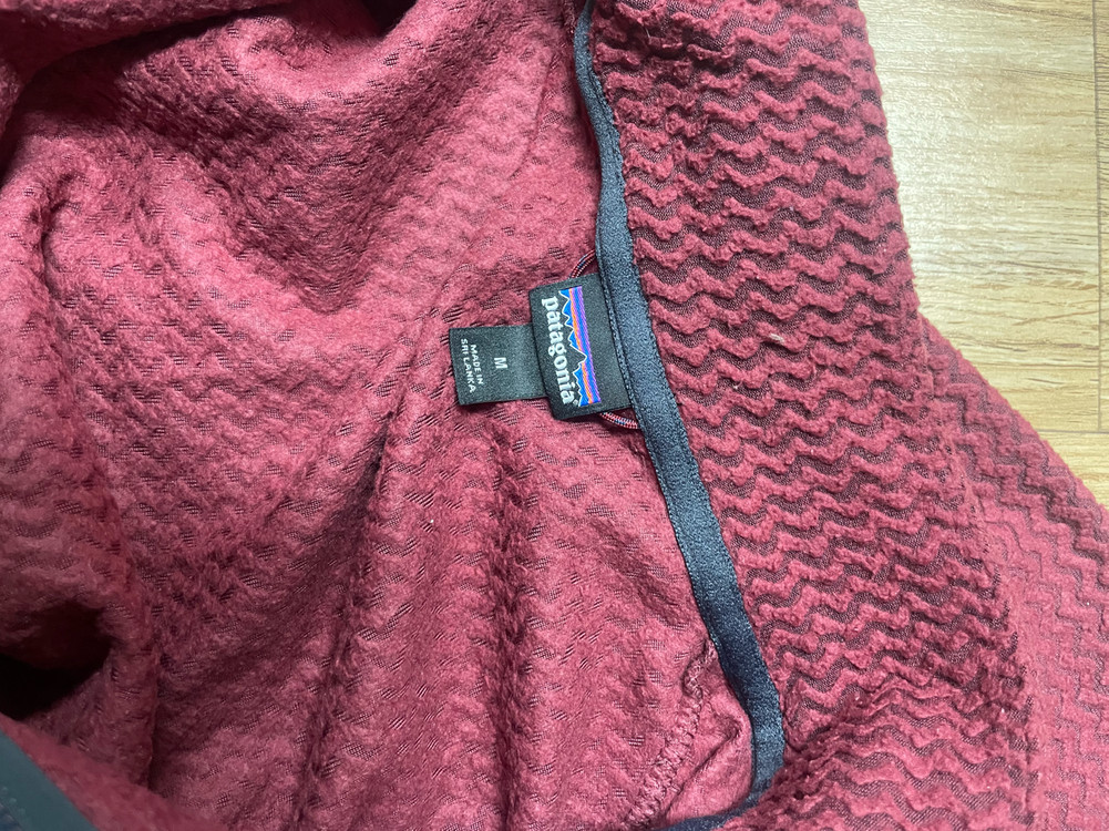 파타고니아 r1에어 짚넥 m--2