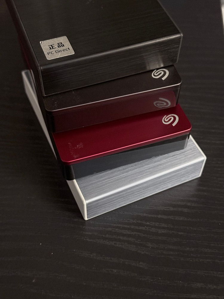 씨게이트 외장하드 4TB 팝니다. 이미지