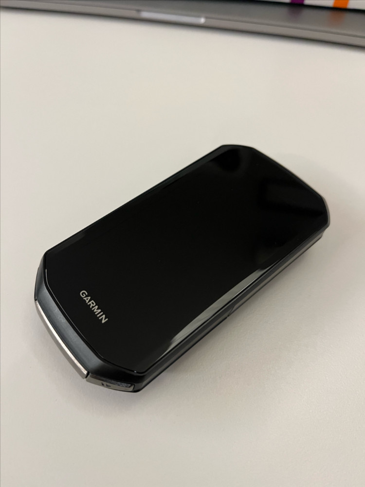 가민 엣지 1050--1