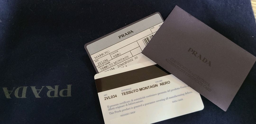 프라다 벨트백 힙색크로스백숄더백테수토호보백가방백팩구찌루이비통디올샤넬생로랑셀린느에르메스버버리로로피아나델보 이미지