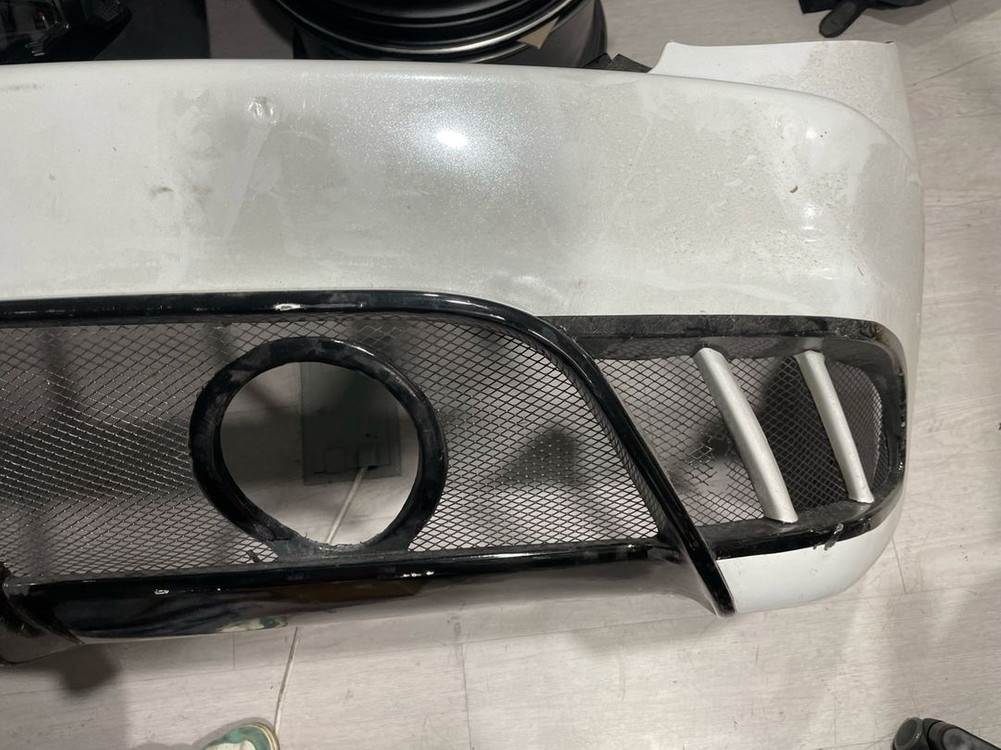 마세라티 그란투리스모 MC 뒷범퍼 이미지