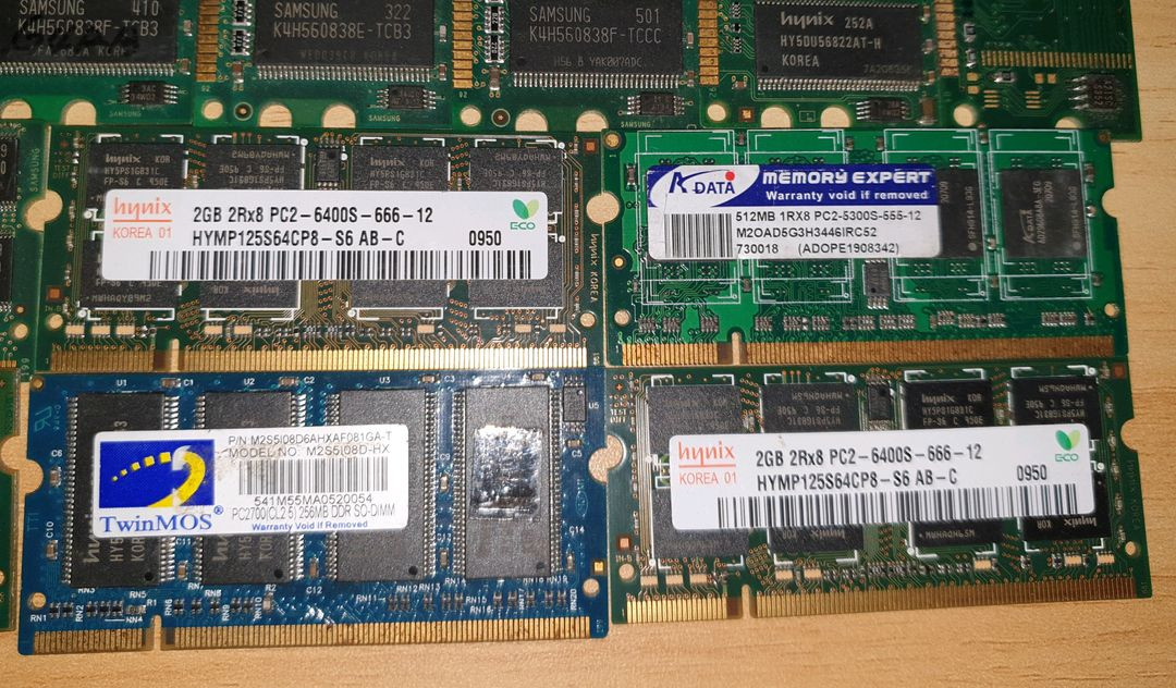 구형 컴퓨터 메모리 일괄 이미지
