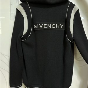 [새상품] 지방시 백로고 니트 봄버 바시티 후드 자켓