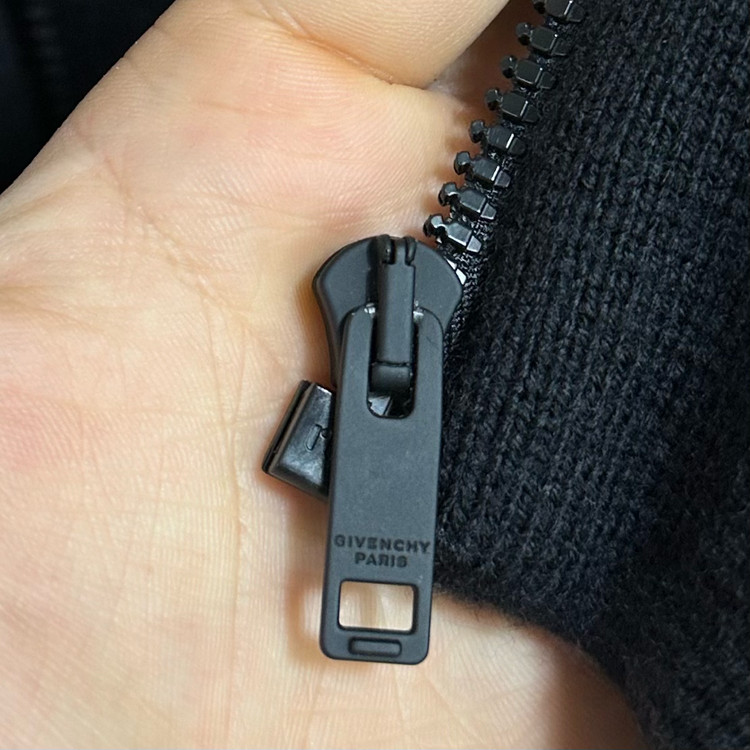 [새상품] 지방시 백로고 니트 봄버 바시티 후드 자켓--6