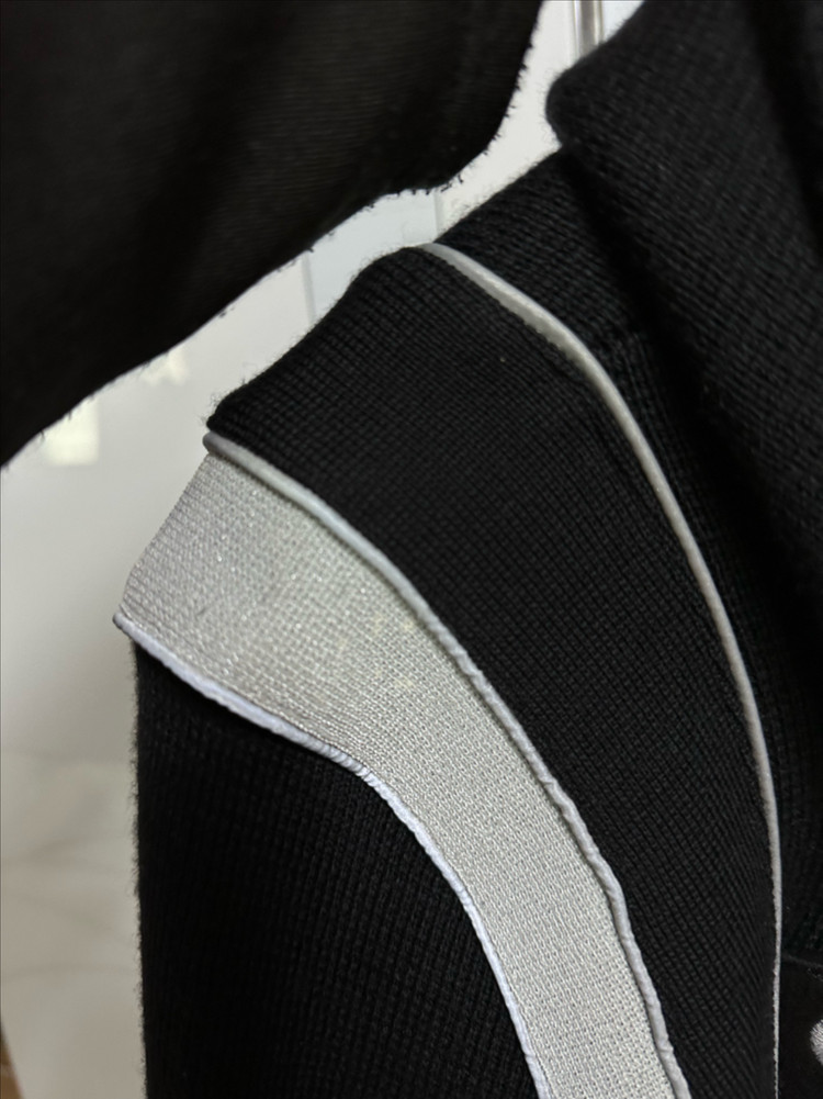 [새상품] 지방시 백로고 니트 봄버 바시티 후드 자켓--8