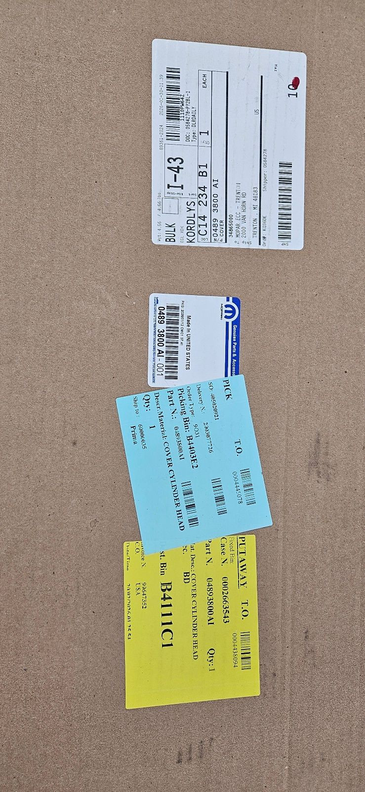 자동차 실린더해드커버, 오일필터하우징 팝니다. (차종 글래디에이터) 이미지