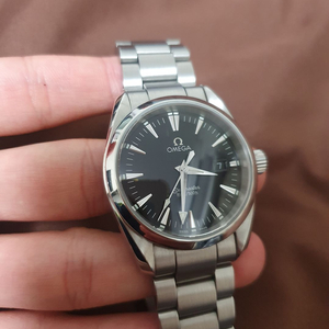 오메가 씨마스터 아쿠아테라 블랙 쿼츠 36미리 검판 이미지