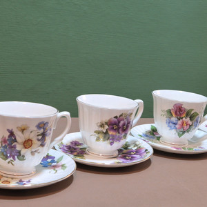 영국 엔틱 헤머슬리 찻잔.1조 가격