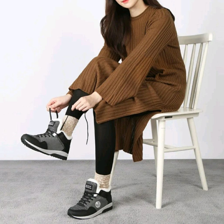 225(새상품/국산) 키 높이 털 운동화. 겨울 신발. 털부츠. 겨울여행 이미지