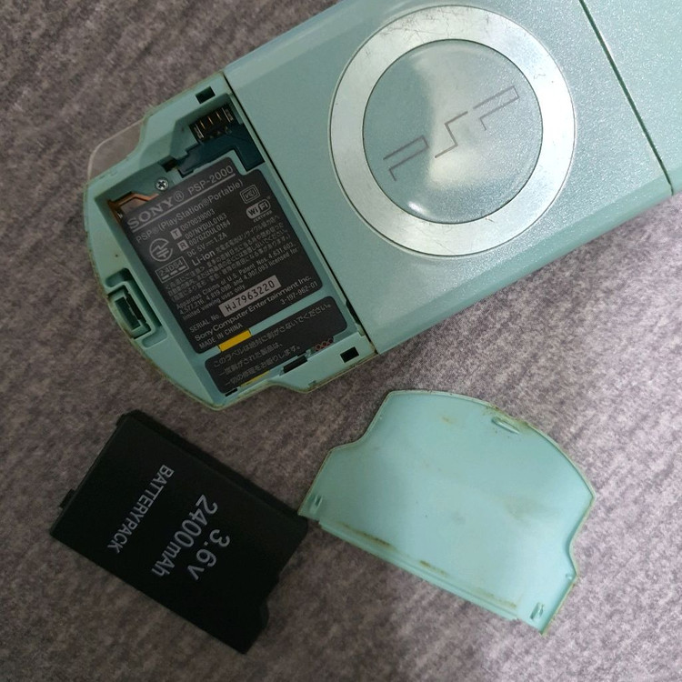 소니 psp2000번 게임기 이미지
