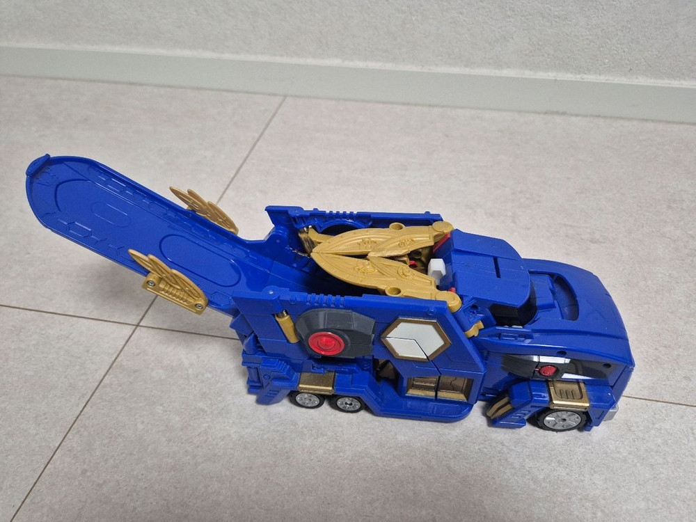 터닝메카드 메가테릭스 이미지