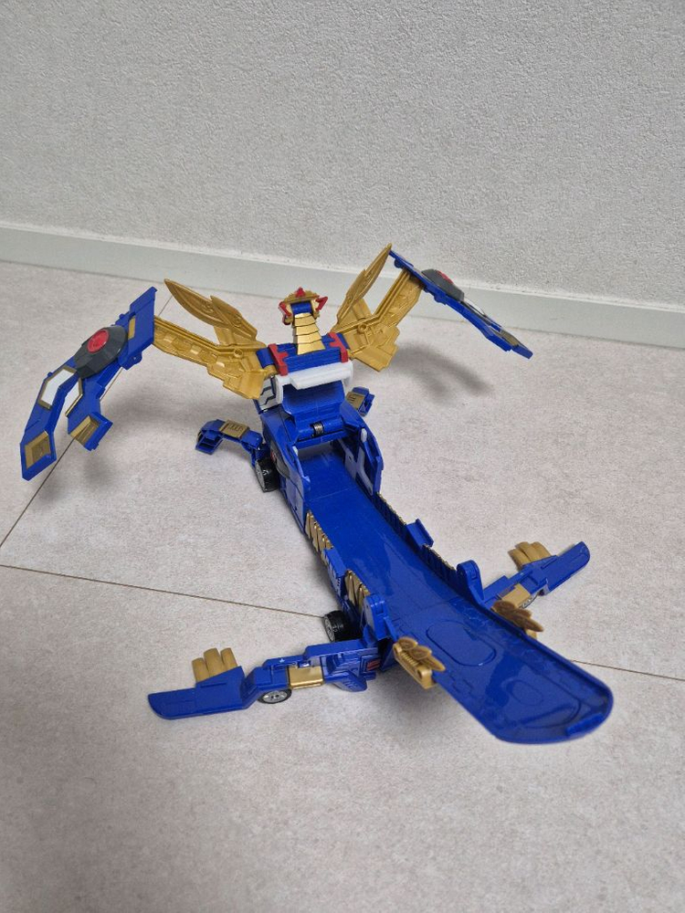 터닝메카드 메가테릭스 이미지