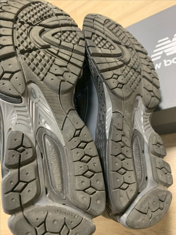 뉴발란스 U1906RBG 다크그레이 260사이즈 판매--2