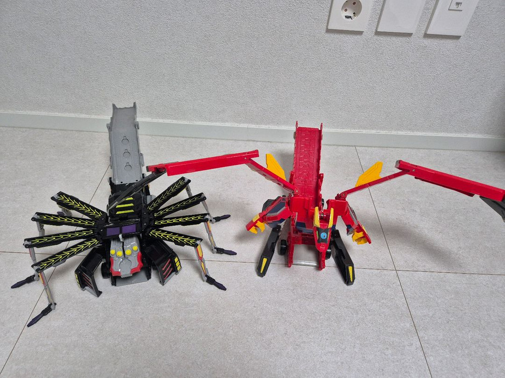 터닝메카드 메가스파이더 & 메가드래곤 (하자) 이미지