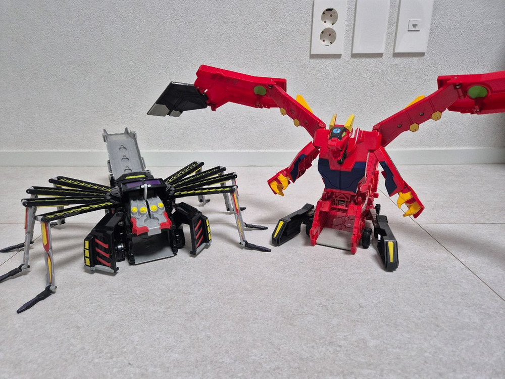 터닝메카드 메가스파이더 & 메가드래곤 (하자) 이미지