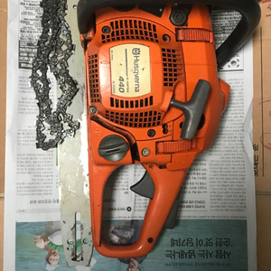 스웨덴 허스크바나 440 엔진톱 팝니다 이미지