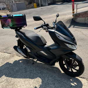 혼다 더뉴 pcx125 19년형 멧블랙컬러 판매합니다