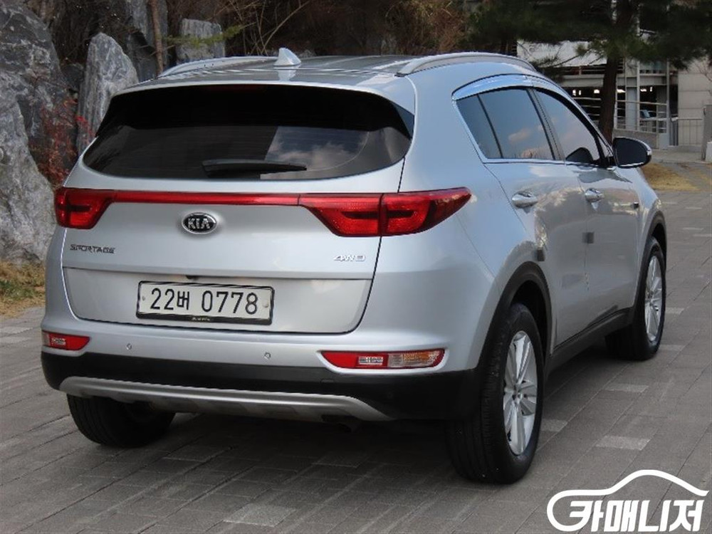 [기아]스포티지 4세대 (QL) 디젤 2.0 4WD 프레스티지 (5인승) #3월급매 이미지