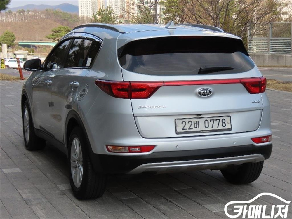 [기아]스포티지 4세대 (QL) 디젤 2.0 4WD 프레스티지 (5인승) #3월급매 이미지