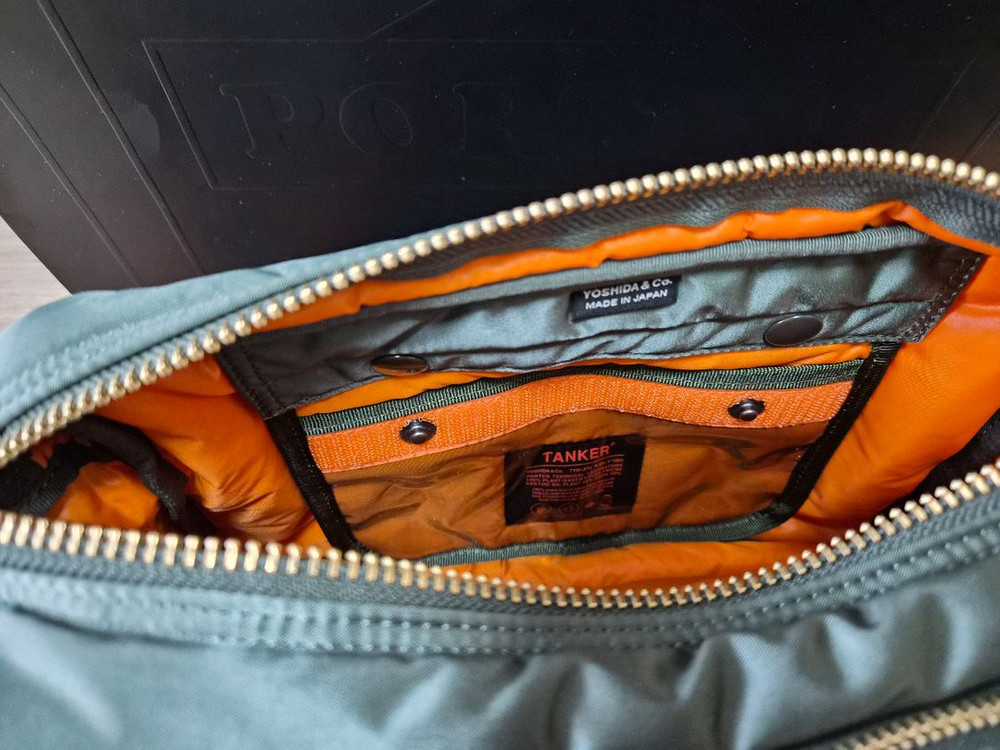 [새상품]요시다 포터 탱커 슬링백 라지 세이지그린 이미지