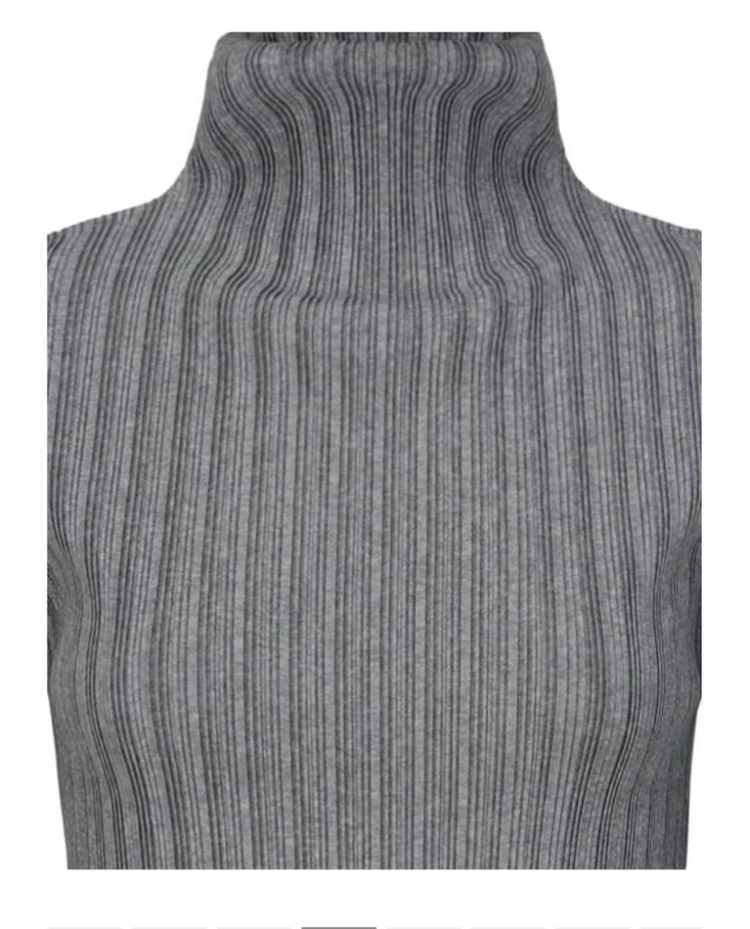 플리츠플리즈 탑 이미지