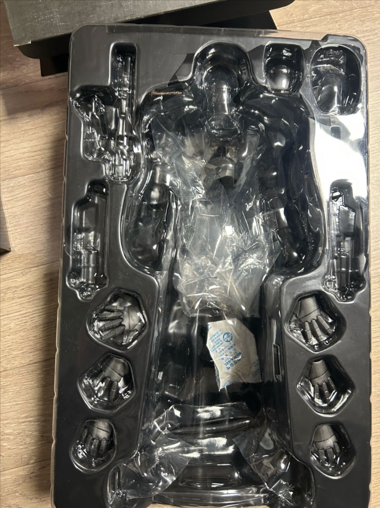 핫토이 아이언맨 피규어 판매 마크2언리쉬드 워머신--4