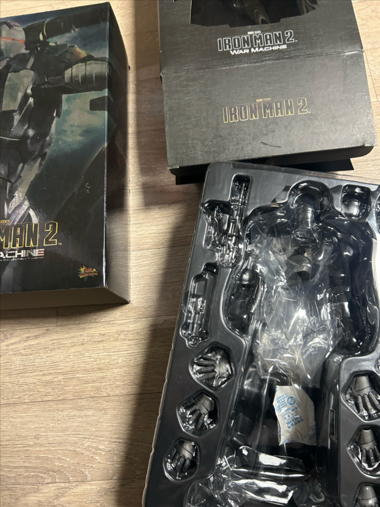 핫토이 아이언맨 피규어 판매 마크2언리쉬드 워머신--5