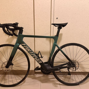 24년식 엘파마 판타시아 레이다 6 풀카본 이미지