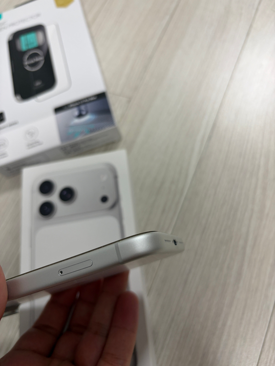 [S급/자급제] 아이폰 17 프로맥스 256GB 실버 (배터리 100% / 영수증 포함)--4