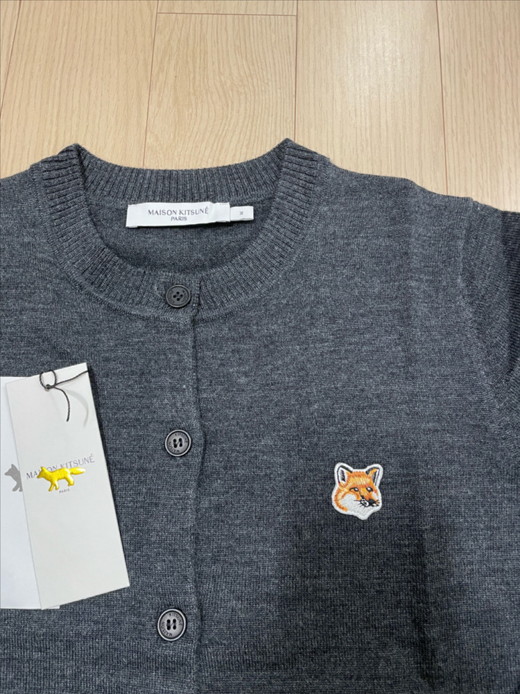 [거의 새제품] 메종키츠네 싱글폭스 가디건 여자 차콜 M 택포 18.5--1