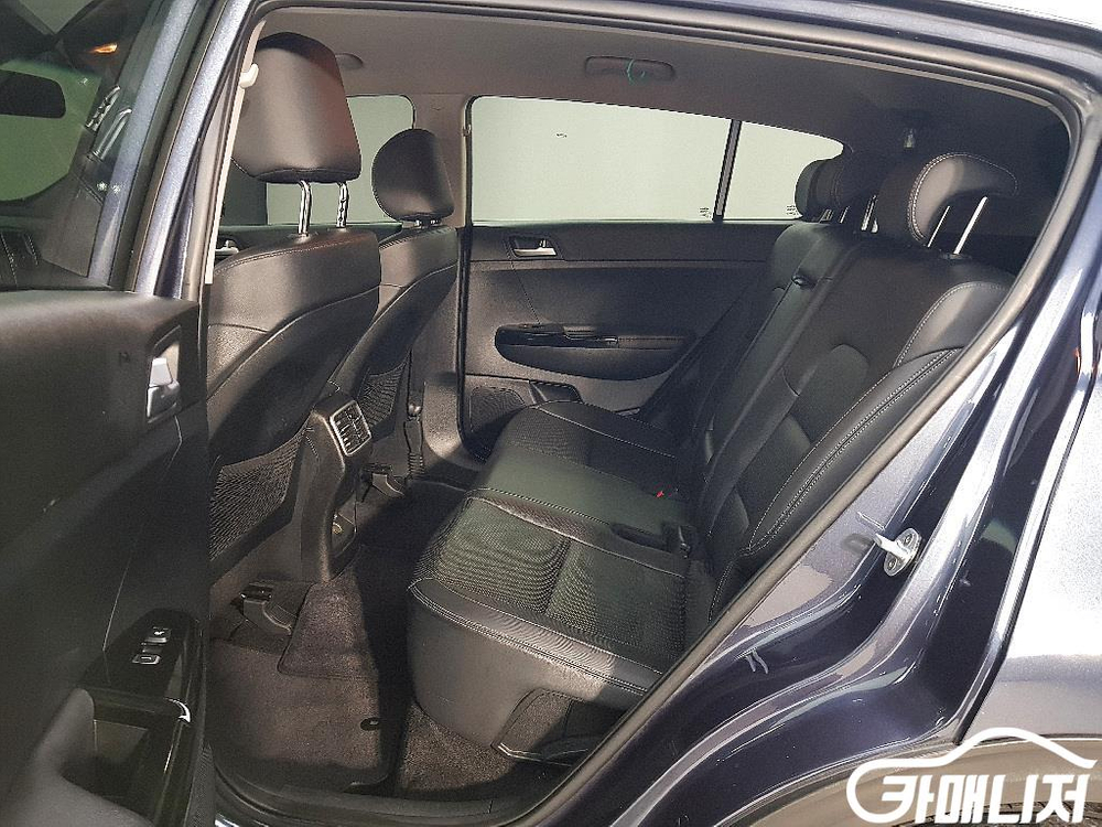 [기아]스포티지 4세대 (QL) 디젤 2.0 2WD 노블레스 플러스 #3월급매 이미지