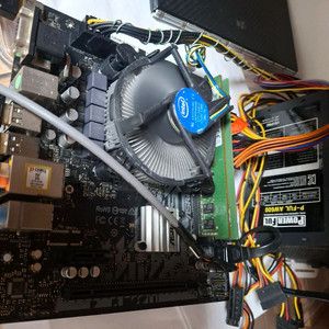 시피유 i3-10100 +11세대 보드 h510m-hvs + 램 ddr4 8GB 이미지