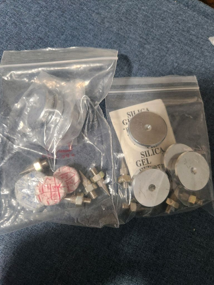 오디오 데코 스피커 스탠드팝니다. 이미지