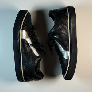 루이비통 블랙 모노그램 스니커즈 250