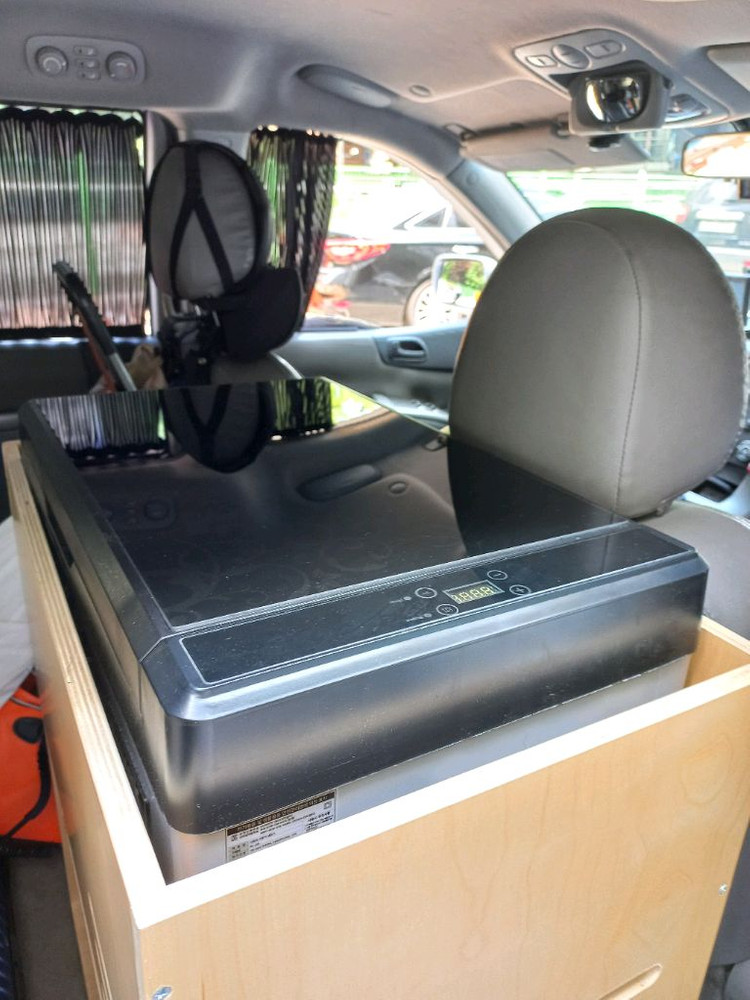 기아 카니발 캠핑카 500만원 이미지