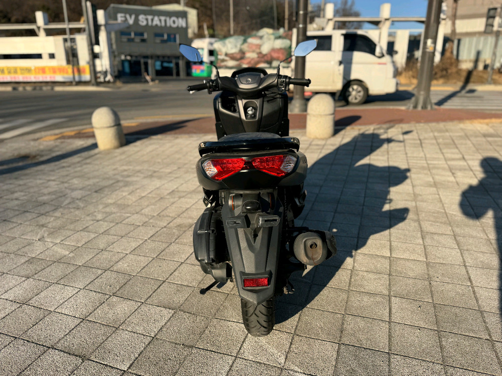 야마하 nmax155 23년 abs 짧은키로수 판매합니다--3