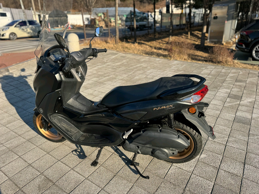 야마하 nmax155 23년 abs 짧은키로수 판매합니다--4