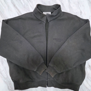 피오갓에센셜 집업 자켓 이미지