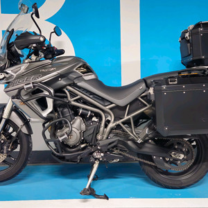 트라이엄프 타이거800xrt 판매.