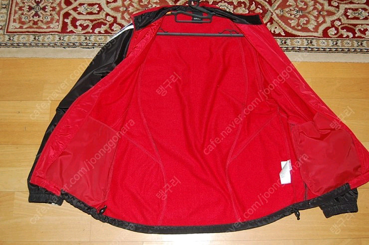 아디다스 바람막이 자켓 팝니다 이미지