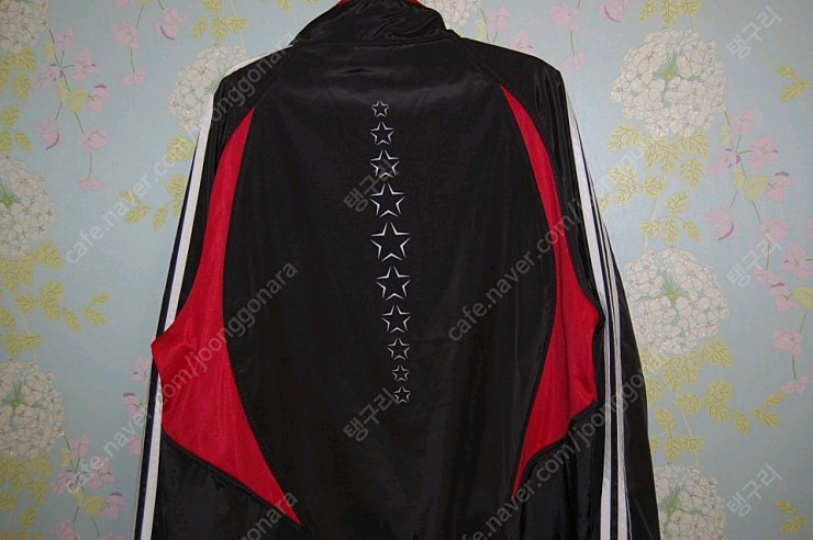 아디다스 바람막이 자켓 팝니다 이미지