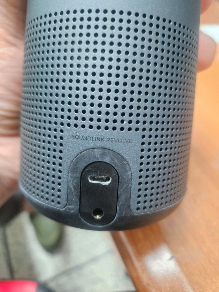 블루투스 스피커 보스 리볼브 이미지