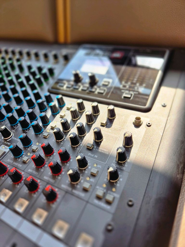 [가격인하] 야마하 믹싱콘솔 믹서 MGP24X / 베링거 Behringer p16i 팝니다 이미지